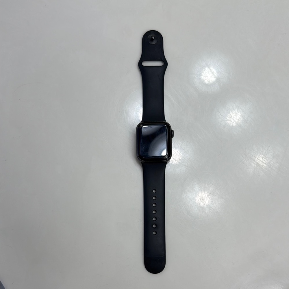 Black Apple Watch 40mm